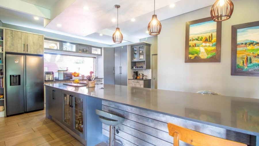4 Bedroom Property for Sale in Aston Manor Gauteng