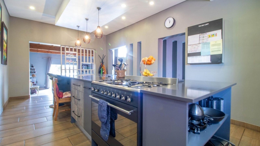 4 Bedroom Property for Sale in Aston Manor Gauteng