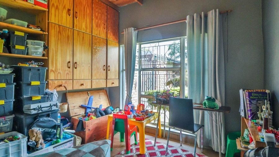 4 Bedroom Property for Sale in Aston Manor Gauteng