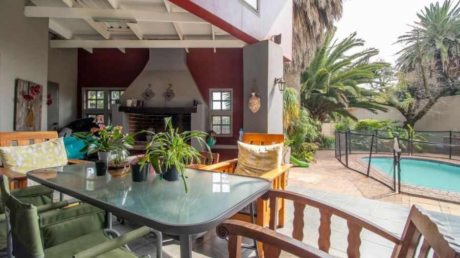 4 Bedroom Property for Sale in Aston Manor Gauteng