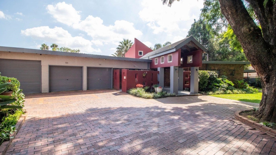 4 Bedroom Property for Sale in Aston Manor Gauteng