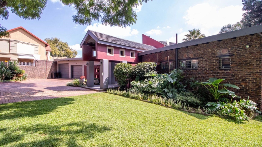 4 Bedroom Property for Sale in Aston Manor Gauteng