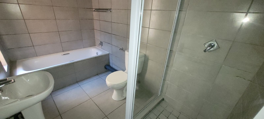 2 Bedroom Property for Sale in Pomona Gauteng