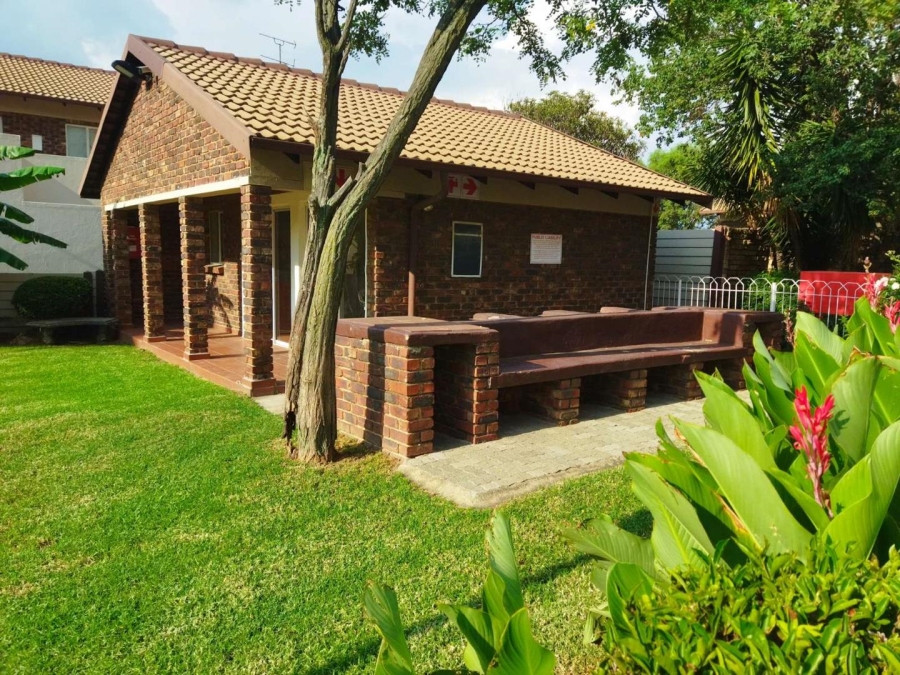 2 Bedroom Property for Sale in Eden Glen Gauteng