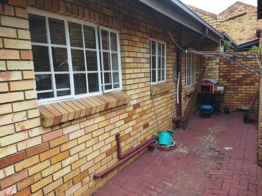 2 Bedroom Property for Sale in Croydon Gauteng