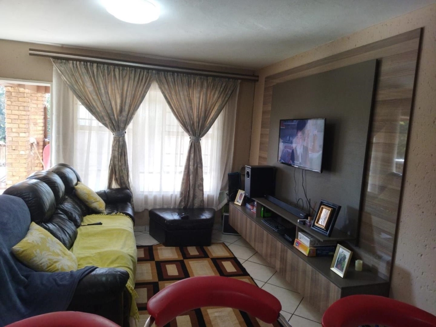2 Bedroom Property for Sale in Croydon Gauteng