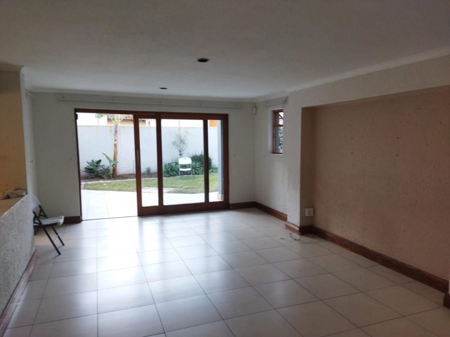5 Bedroom Property for Sale in Dowerglen Ext 5 Gauteng
