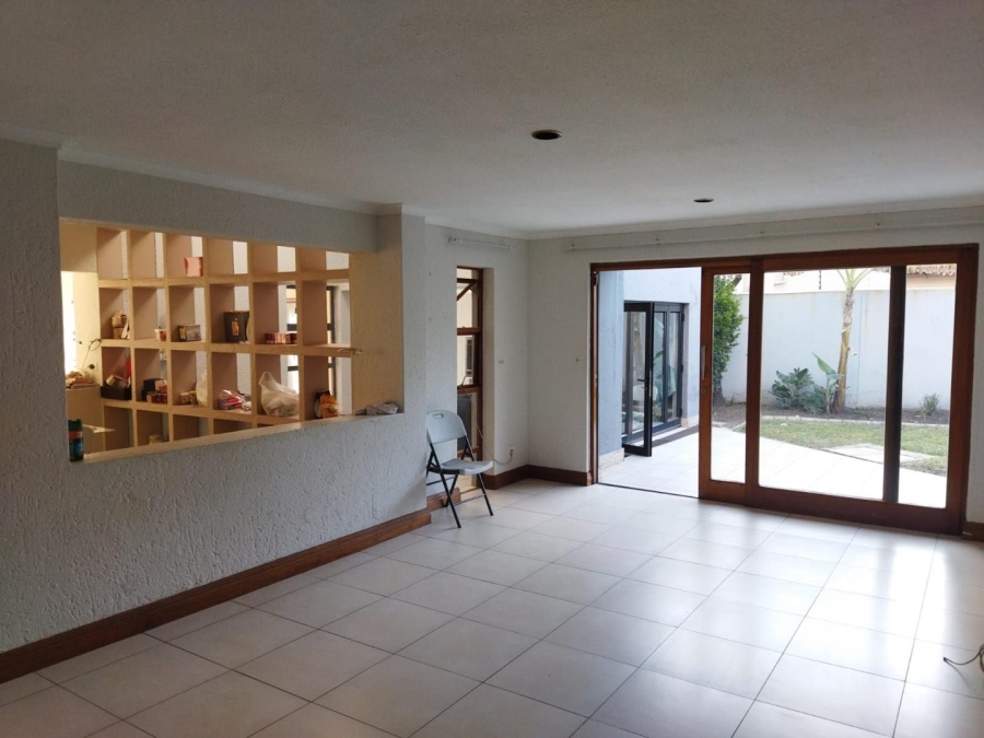 5 Bedroom Property for Sale in Dowerglen Ext 5 Gauteng