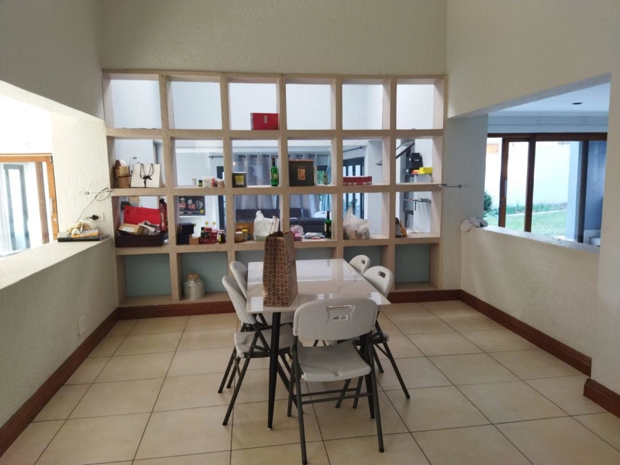 5 Bedroom Property for Sale in Dowerglen Ext 5 Gauteng