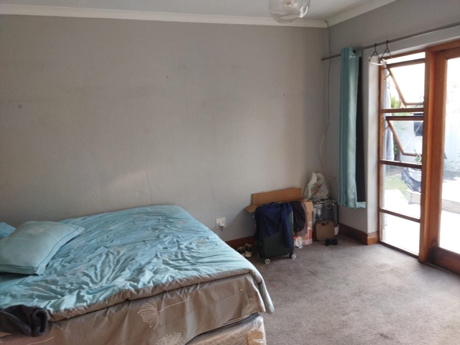 5 Bedroom Property for Sale in Dowerglen Ext 5 Gauteng