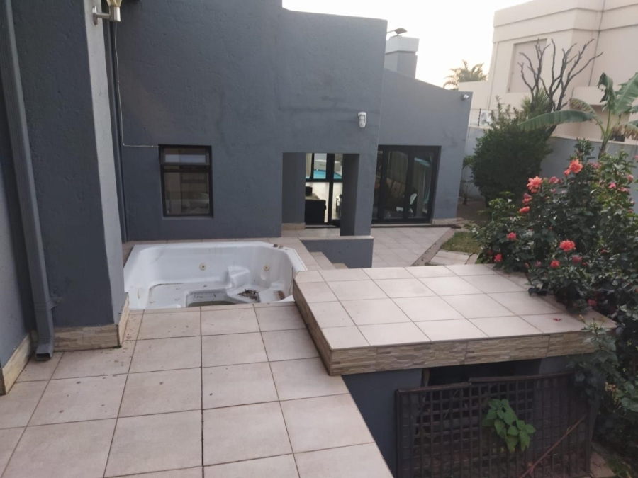 5 Bedroom Property for Sale in Dowerglen Ext 5 Gauteng