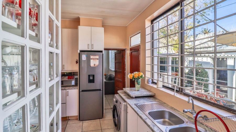 5 Bedroom Property for Sale in Orange Grove Gauteng