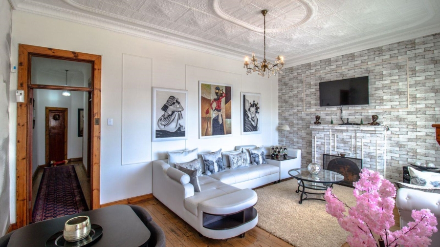 5 Bedroom Property for Sale in Orange Grove Gauteng