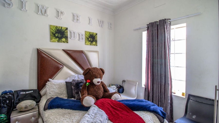5 Bedroom Property for Sale in Orange Grove Gauteng