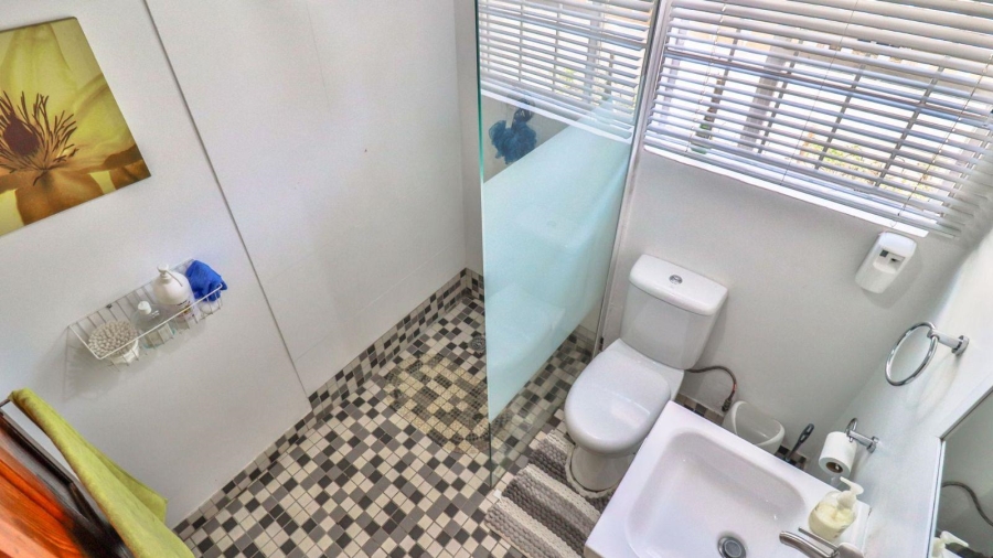 5 Bedroom Property for Sale in Orange Grove Gauteng
