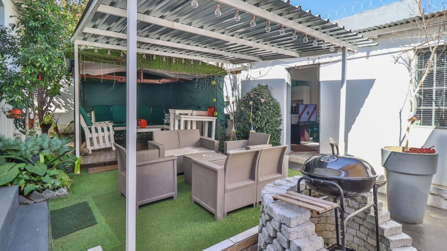 5 Bedroom Property for Sale in Orange Grove Gauteng