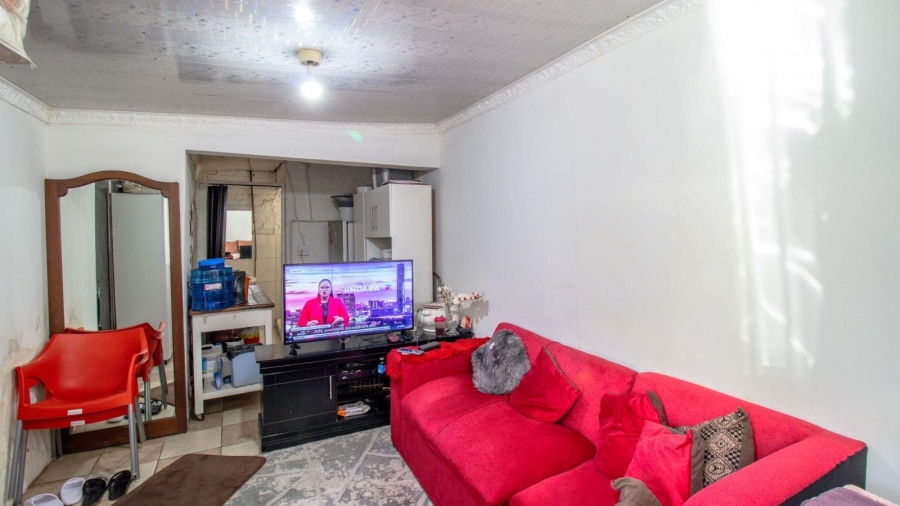 5 Bedroom Property for Sale in Orange Grove Gauteng