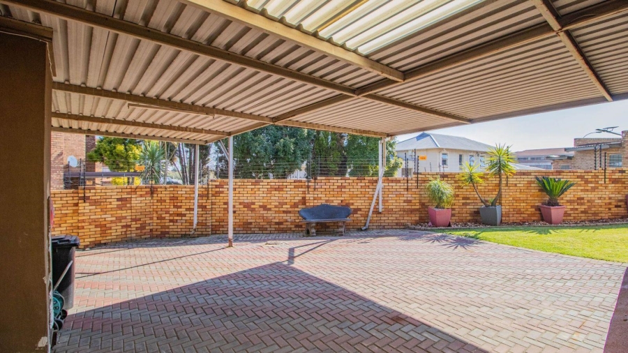 2 Bedroom Property for Sale in Croydon Gauteng