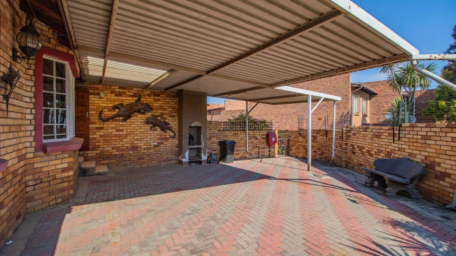 2 Bedroom Property for Sale in Croydon Gauteng