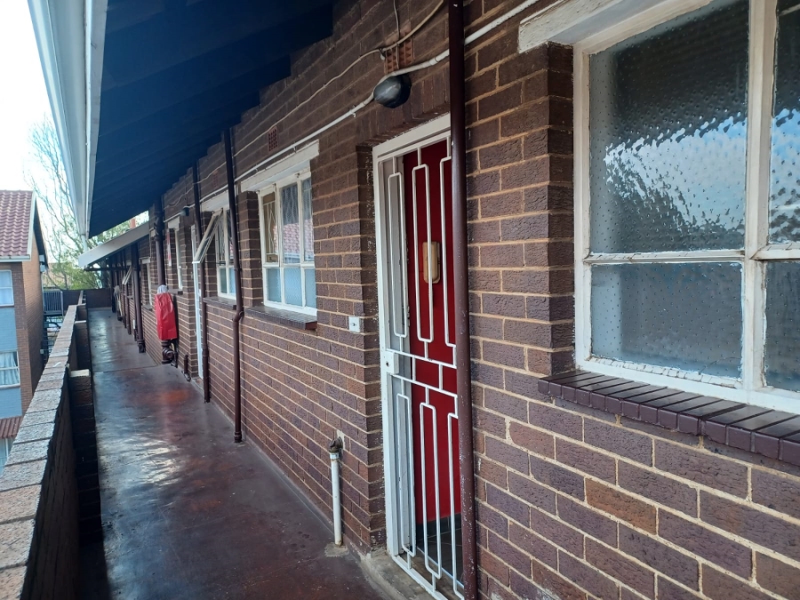 2 Bedroom Property for Sale in Croydon Gauteng
