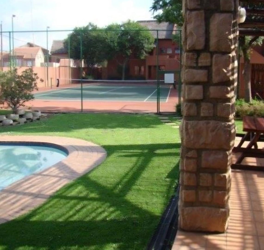 2 Bedroom Property for Sale in Sunninghill Gauteng