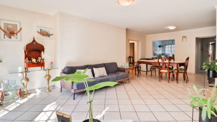 2 Bedroom Property for Sale in Atholl Gauteng