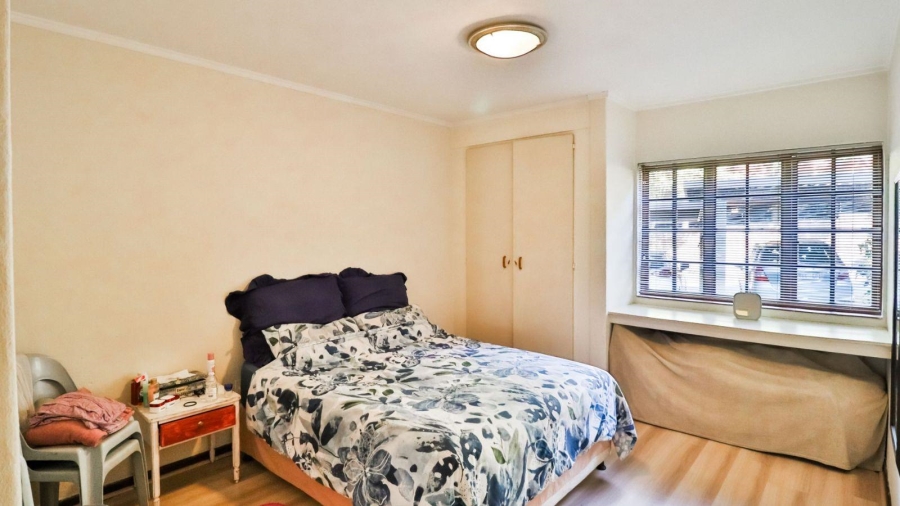 2 Bedroom Property for Sale in Atholl Gauteng