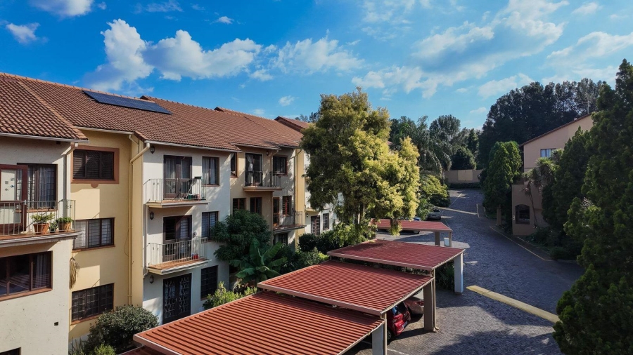 2 Bedroom Property for Sale in Atholl Gauteng