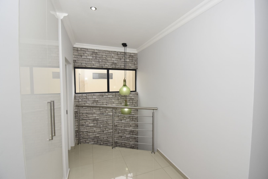 3 Bedroom Property for Sale in North Riding AH Gauteng