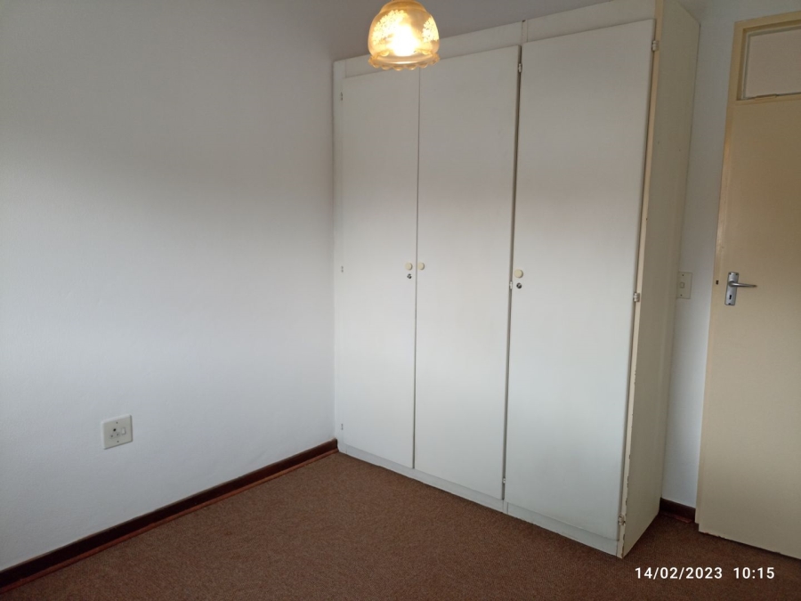 To Let 2 Bedroom Property for Rent in Sonneglans Gauteng