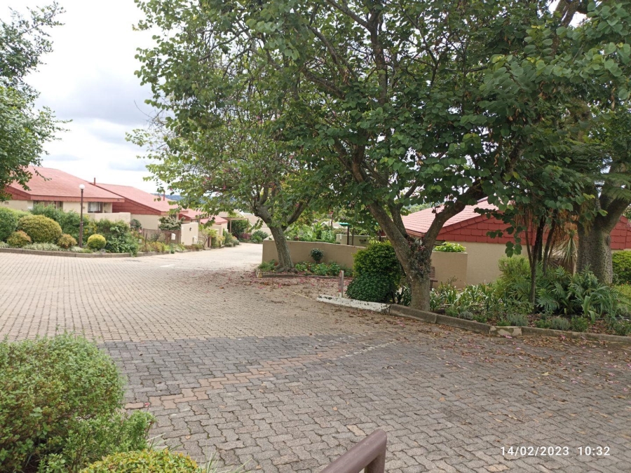 To Let 2 Bedroom Property for Rent in Sonneglans Gauteng