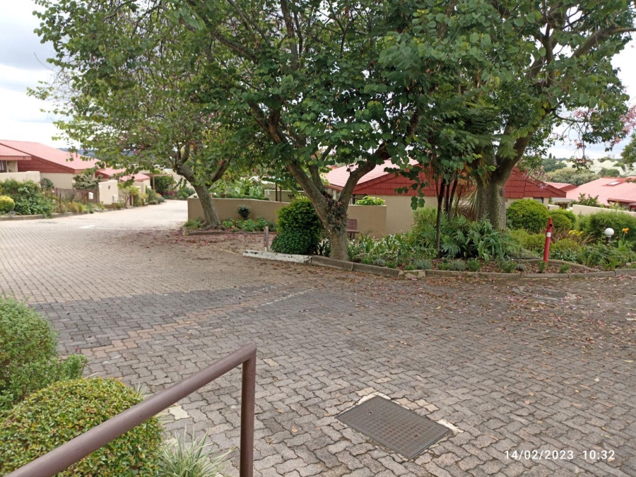To Let 2 Bedroom Property for Rent in Sonneglans Gauteng