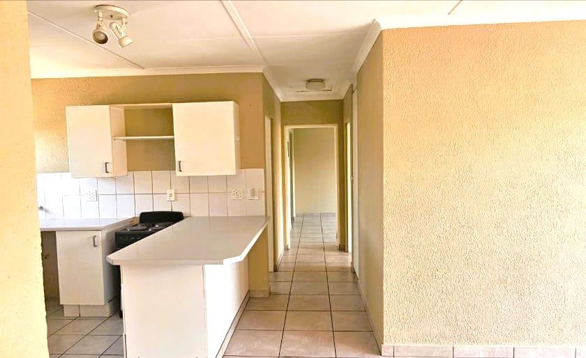2 Bedroom Property for Sale in Sundowner Gauteng