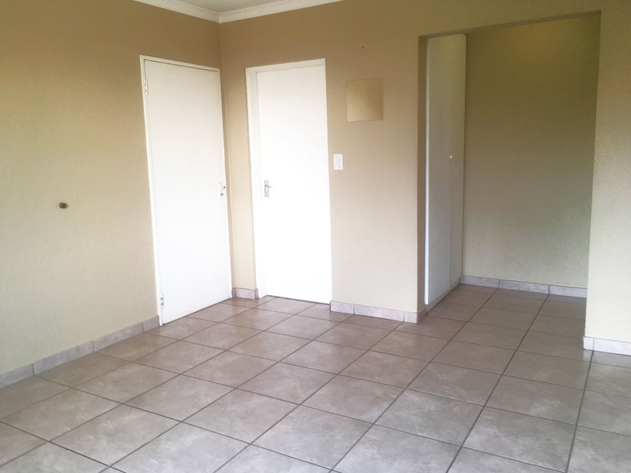 2 Bedroom Property for Sale in Sundowner Gauteng