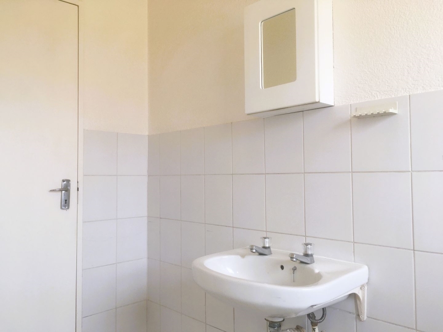 2 Bedroom Property for Sale in Sundowner Gauteng