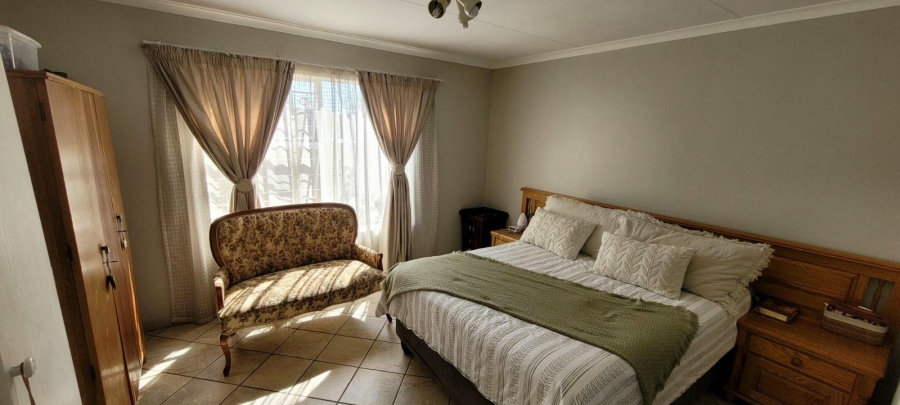 3 Bedroom Property for Sale in Bonaero Park Gauteng