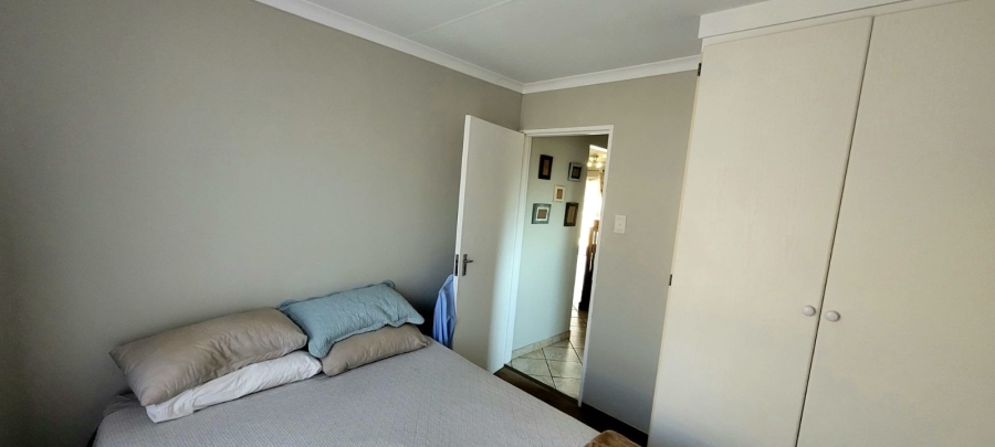 3 Bedroom Property for Sale in Bonaero Park Gauteng
