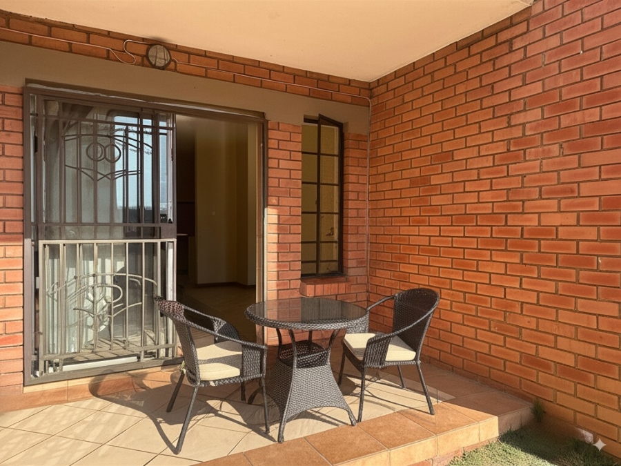 2 Bedroom Property for Sale in Noordwyk Gauteng