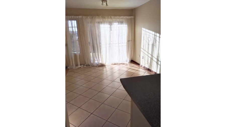 2 Bedroom Property for Sale in Noordwyk Gauteng