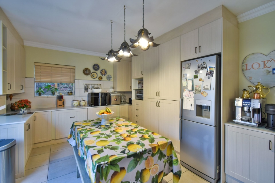 6 Bedroom Property for Sale in Riviera Gauteng