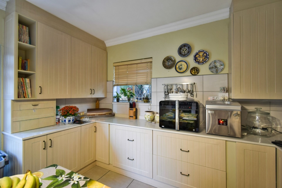 6 Bedroom Property for Sale in Riviera Gauteng