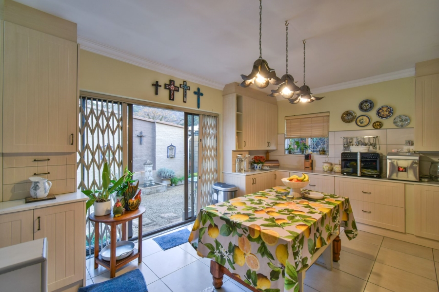6 Bedroom Property for Sale in Riviera Gauteng