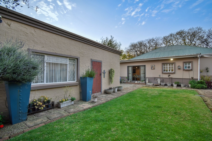 6 Bedroom Property for Sale in Riviera Gauteng