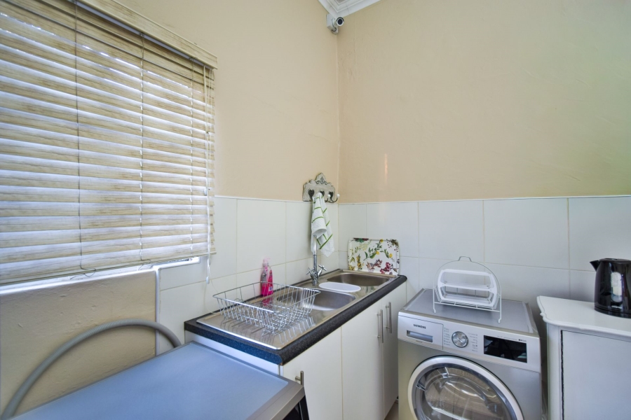 6 Bedroom Property for Sale in Riviera Gauteng
