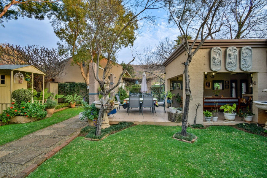 6 Bedroom Property for Sale in Riviera Gauteng