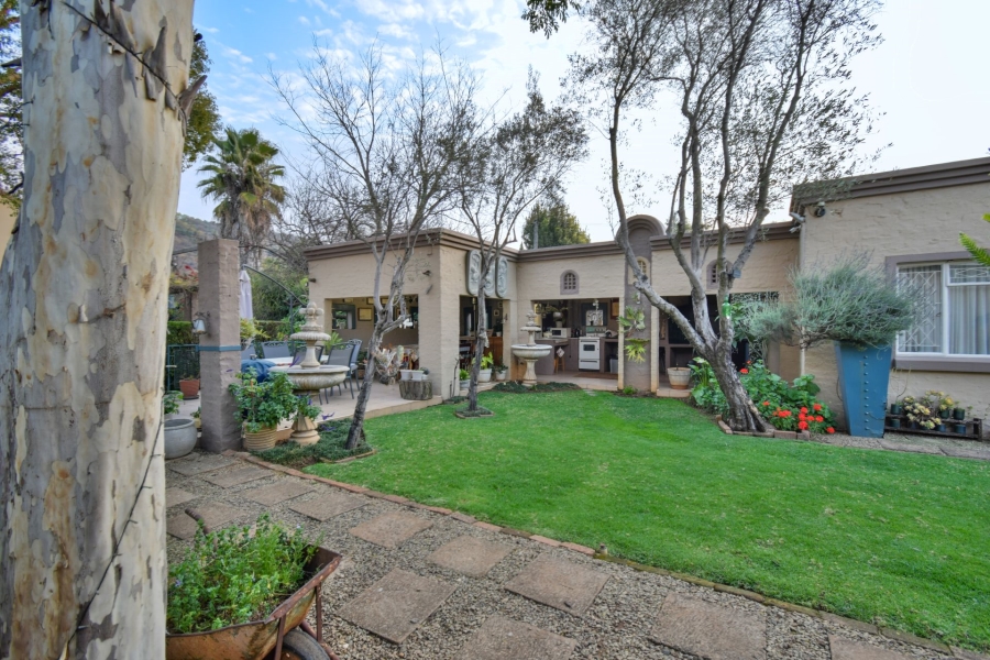 6 Bedroom Property for Sale in Riviera Gauteng