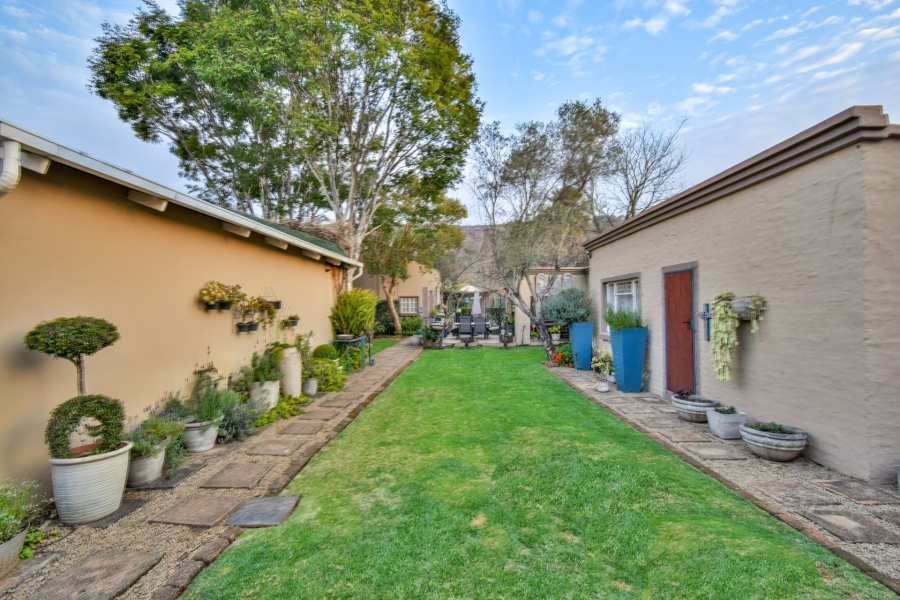6 Bedroom Property for Sale in Riviera Gauteng