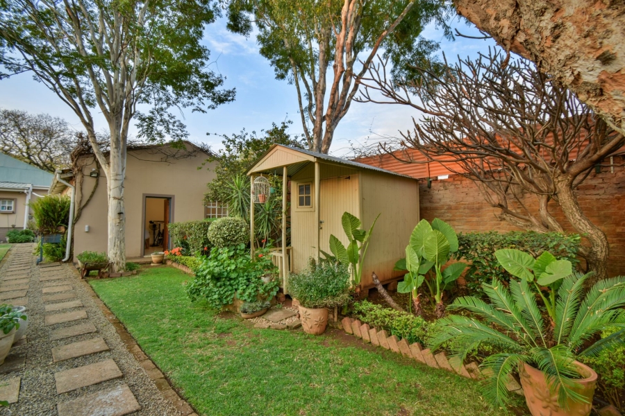 6 Bedroom Property for Sale in Riviera Gauteng