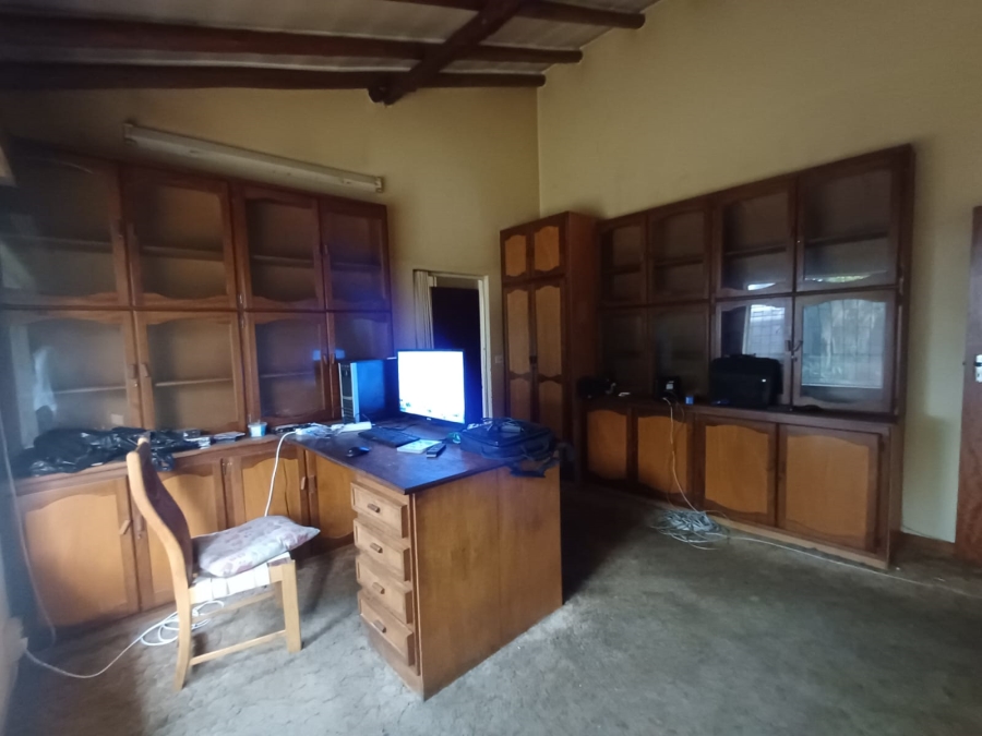 5 Bedroom Property for Sale in Dersley Gauteng