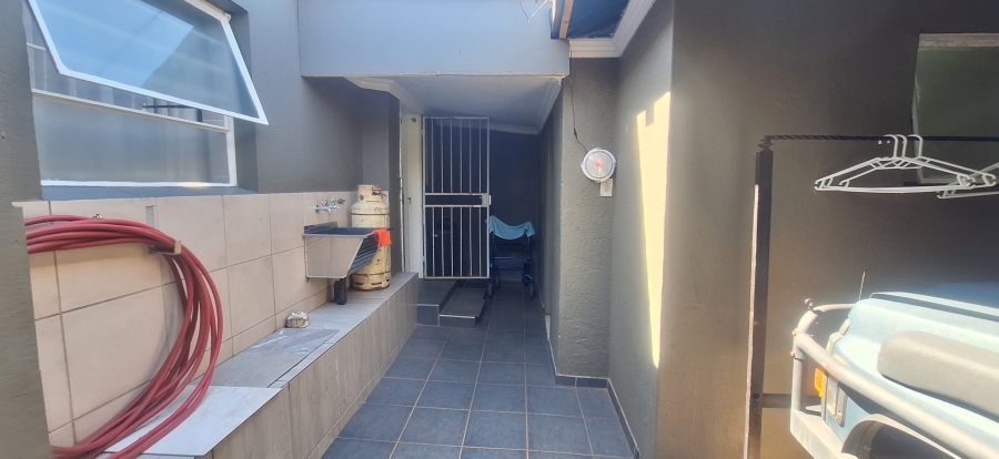 3 Bedroom Property for Sale in Krugersdorp North Gauteng